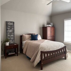 NWT - West Elm - King Duvet w 9 pillow shams - neutral tones, diagonal pattern